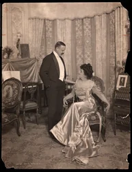 ジョージグールド夫妻、1908年（銀ゼラチンプリント）